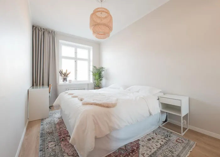 Apartment Scandic Design Gem - Steps From Local Life *