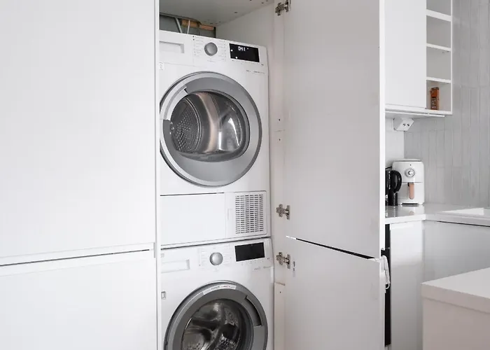 Apartment Scandic Design Gem - Steps From Local Life